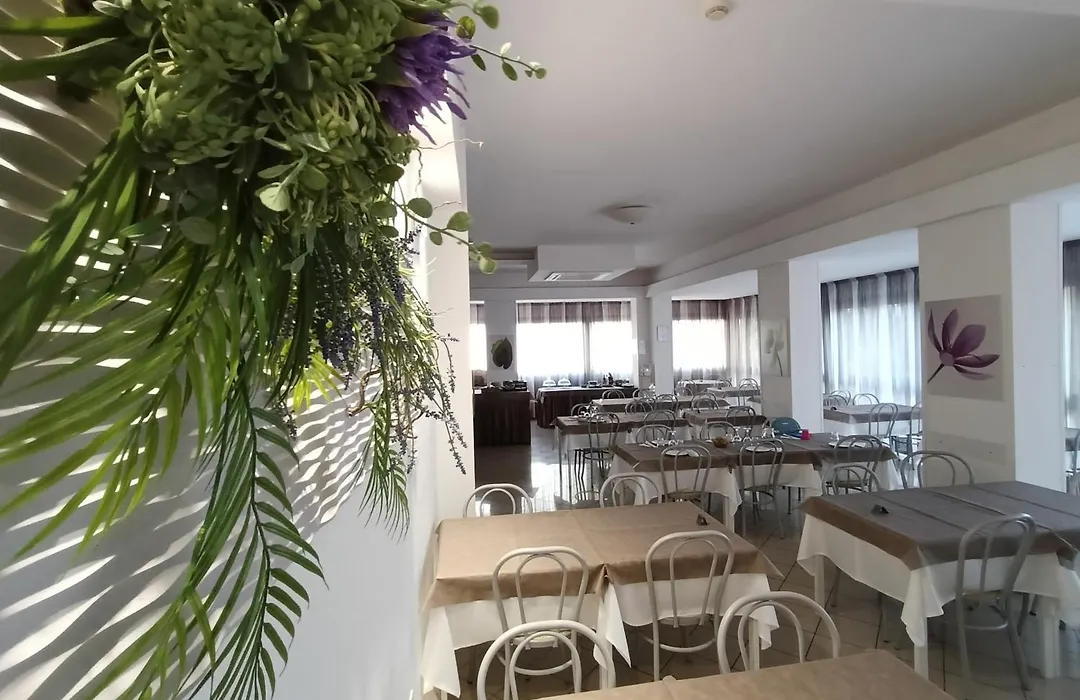 Hotel Chris-1