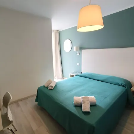 Hotel Chris-2